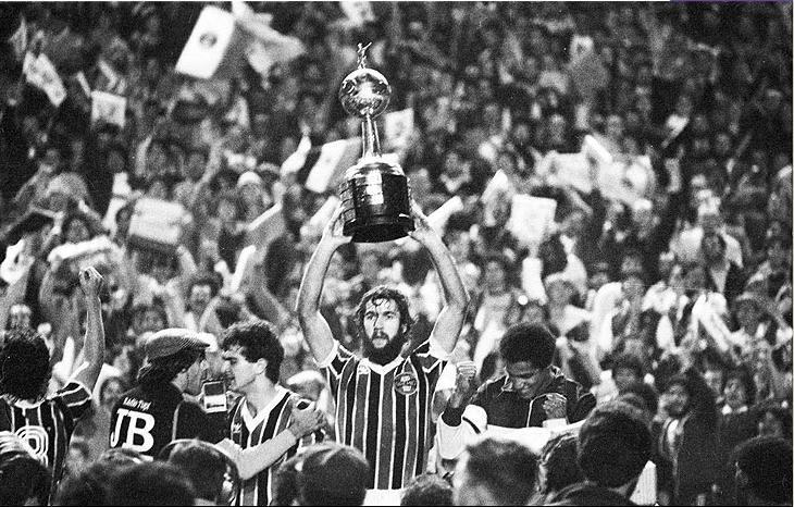 Esquadrão Imortal – Grêmio 1981-1983 20 taça6