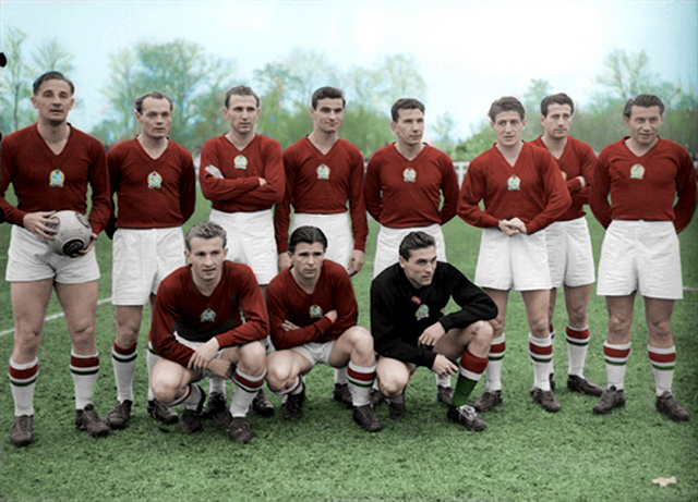 As 16 Maiores Seleções do Imortais! 16 Hungria_1954_time