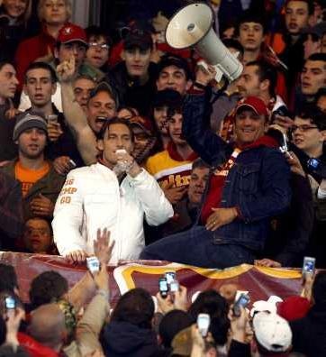 Craque Imortal - Totti 28 8a8aa6dbe415a641fa34e1b3981c4325 youth culture roma