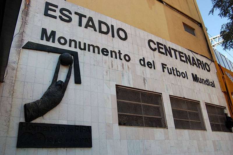 Centenário - Monumento do Futebol Mundial 107 Plaza Colonia retorna Centenário Futebol Latino 27 11