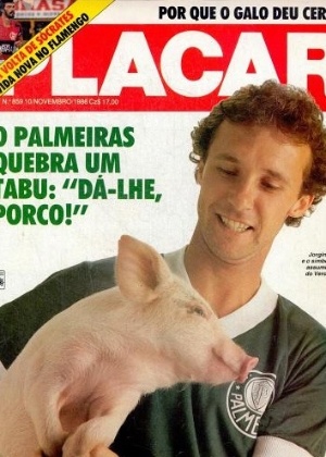 Corinthians x Palmeiras - Derby Paulista 15 o meia jorginho posa para a revista placar em 1986 com um porco o mascote estava assumido pelos palmeirenses