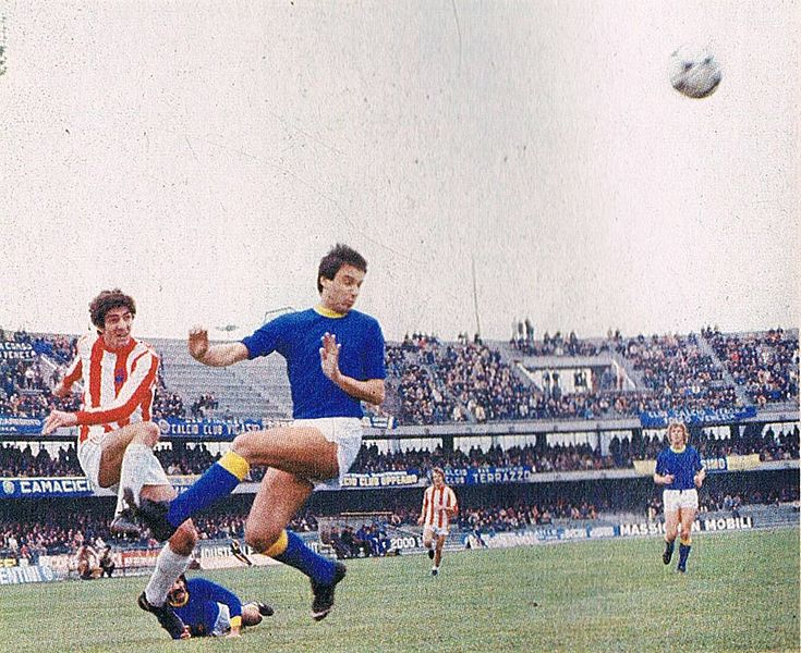 Craque Imortal - Paolo Rossi 24 Serie A 1978 79 Verona vs L.R. Vicenza Paolo Rossi e Piergiorgio Negrisolo