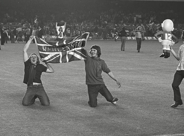 Esquadrão Imortal - Rangers 1963-1972 61 rangers fans Colorsport REX